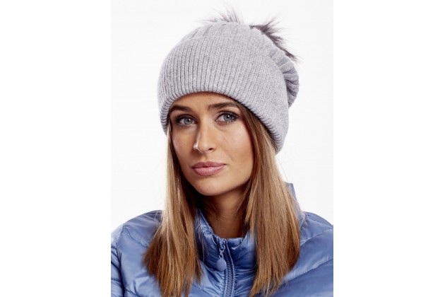 Casquette grise