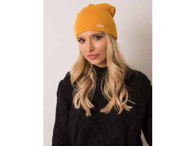 Casquette jaune foncé
