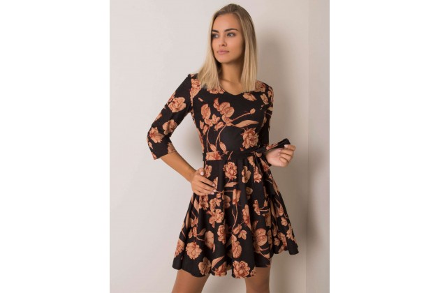 Robe noire et beige