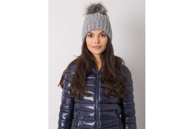 Casquette grise
