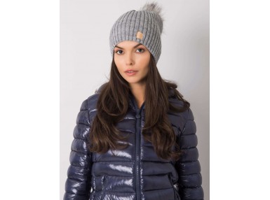 Casquette grise