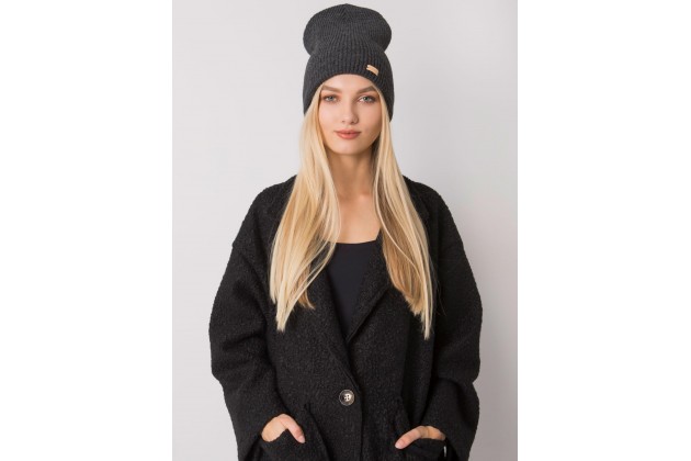 Casquette gris foncé