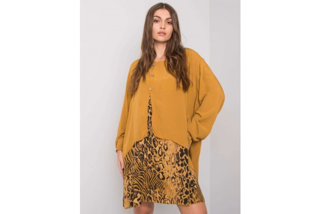 Robe jaune foncé