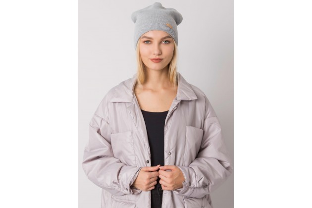 Casquette grise