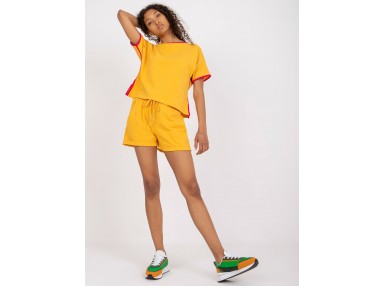 Ensemble jaune foncé