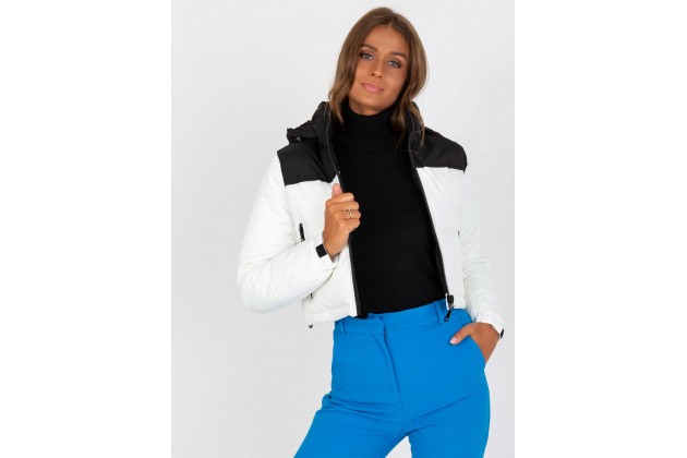 Veste noire et blanche