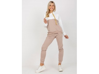 Ensemble blanc et beige