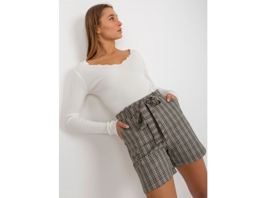 Short blanc et beige
