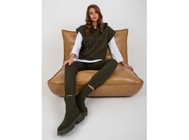 Ensemble kaki