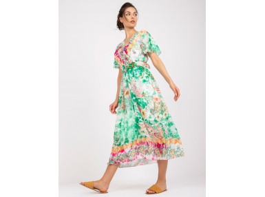 Robe d'été avec un imprimé - blanche et verte