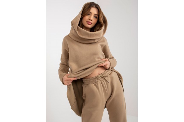 Ensemble beige foncé