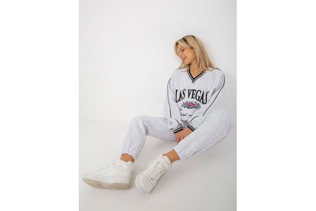 Ensemble gris clair