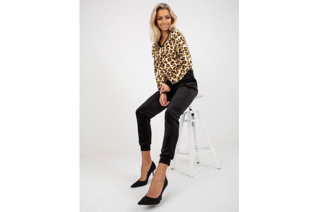Ensemble noir et beige