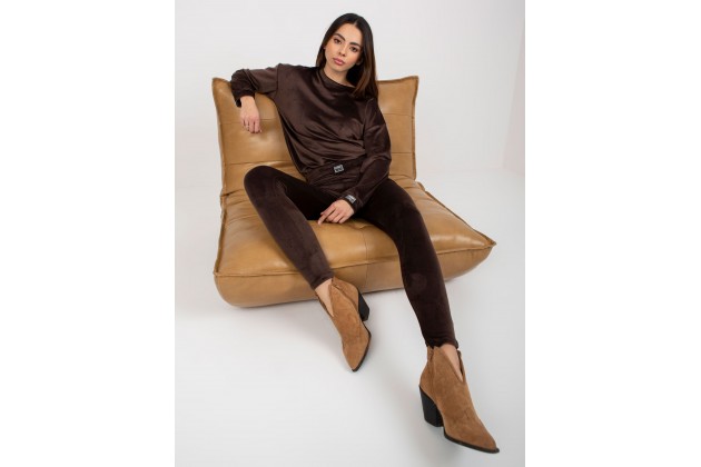 Ensemble marron foncé