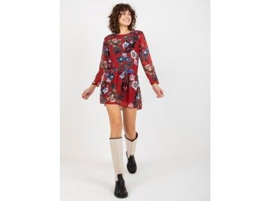 Robe rouge foncé