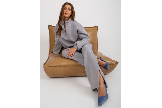 Ensemble gris