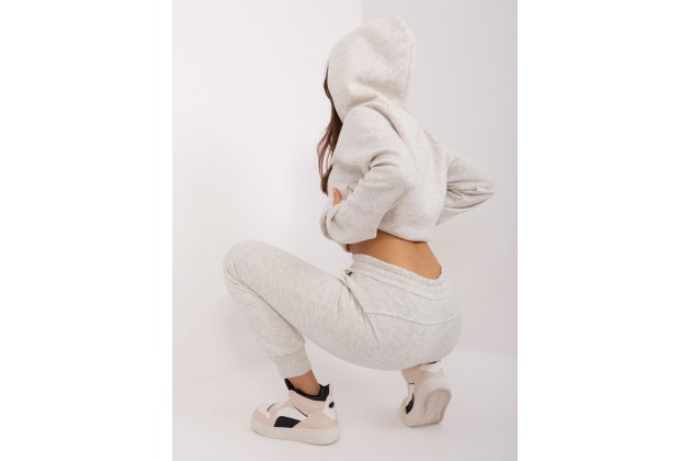 Ensemble gris clair