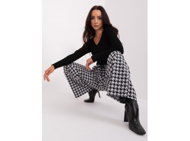 Pantalon noir et blanc