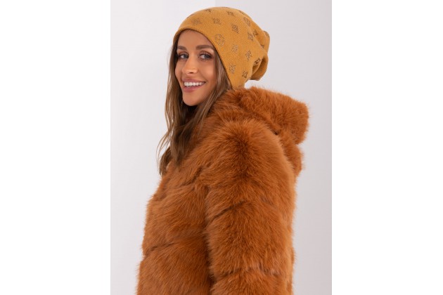 Casquette jaune foncé