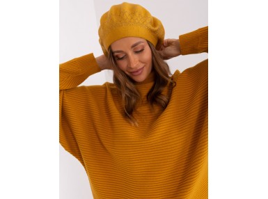 Casquette jaune foncé